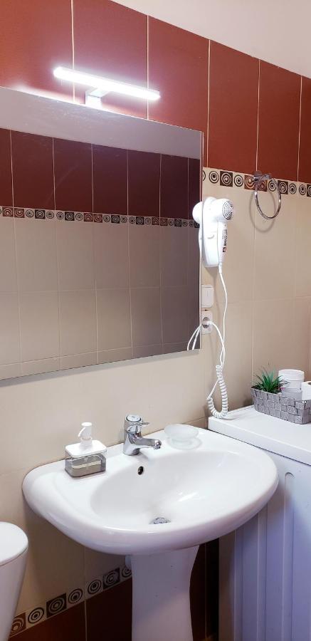 Michalis, 2-Bedroom Apartment In Saranda Екстер'єр фото