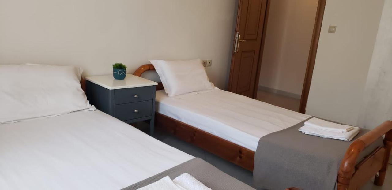Michalis, 2-Bedroom Apartment In Saranda Екстер'єр фото